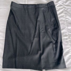 J crew grey super 120’s no 2 pencil skirt